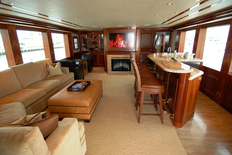 Yacht MUSTANG SALLY, Westport 130 | CHARTERWORLD Luxury Superyacht Charters